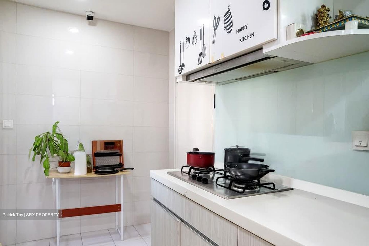 1 Canberra (D27), Condominium #552200041